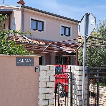 Apartmani Alma Póla Kültér fotó