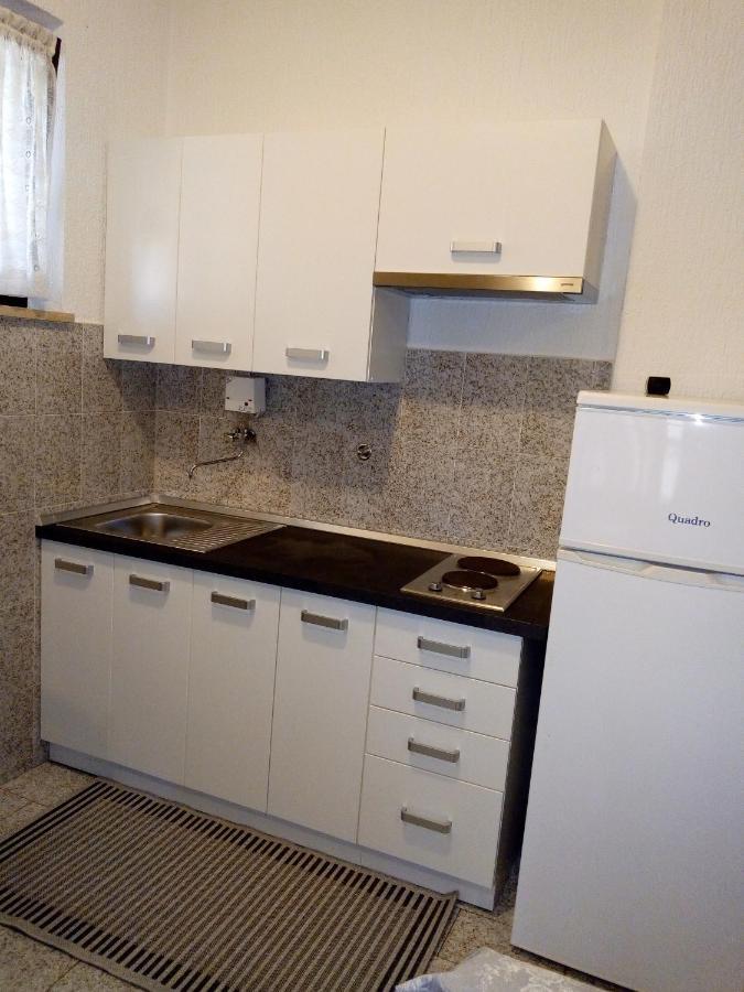 Apartmani Alma Póla Kültér fotó