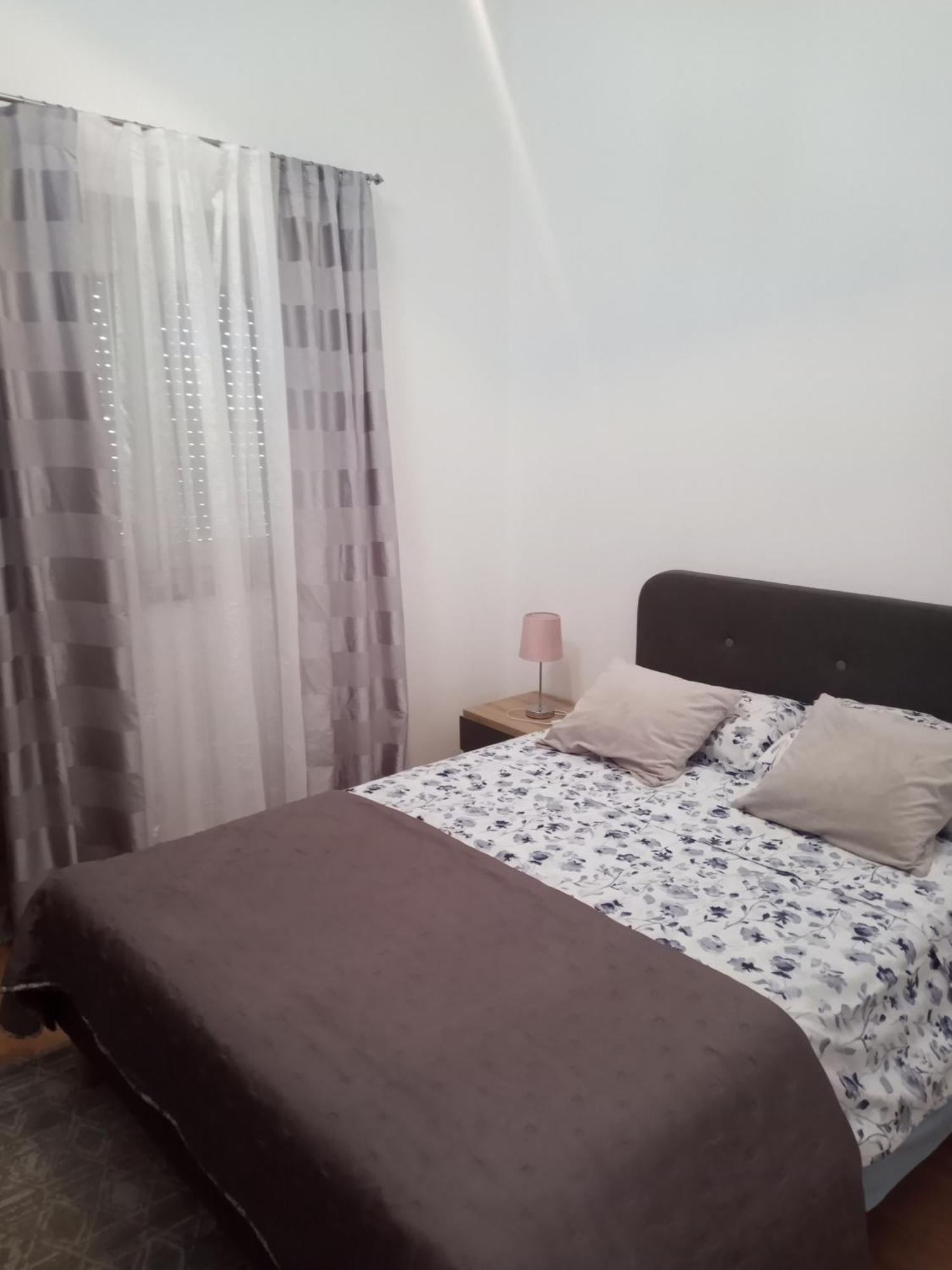 Apartmani Alma Póla Kültér fotó