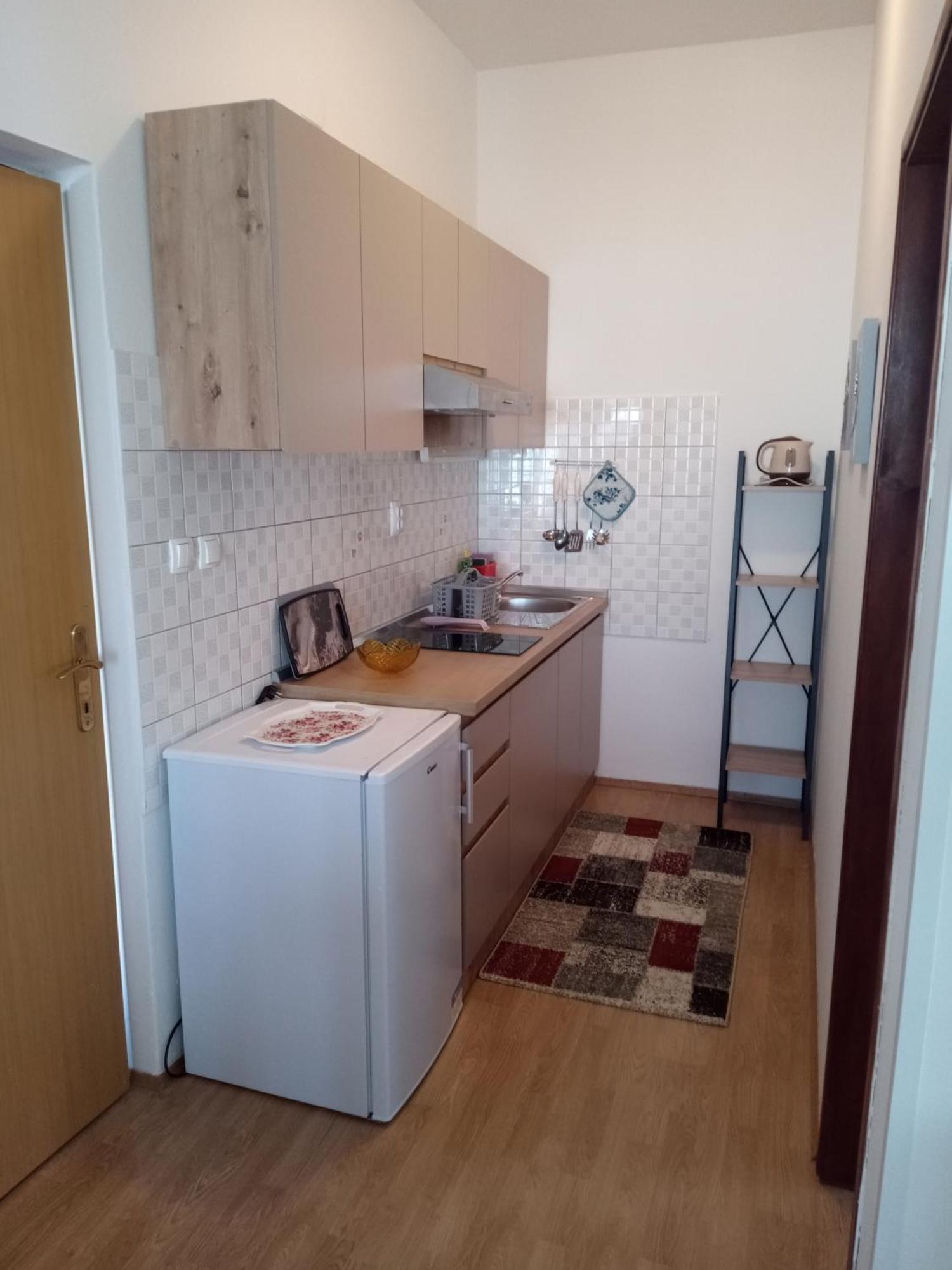 Apartmani Alma Póla Kültér fotó