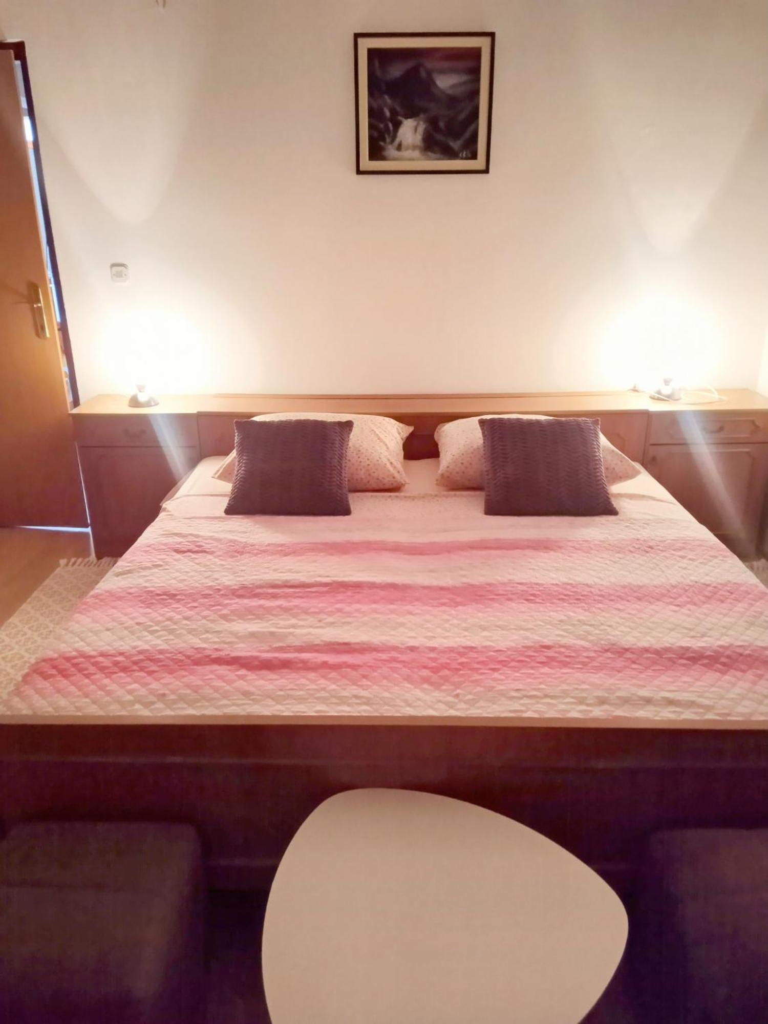 Apartmani Alma Póla Kültér fotó