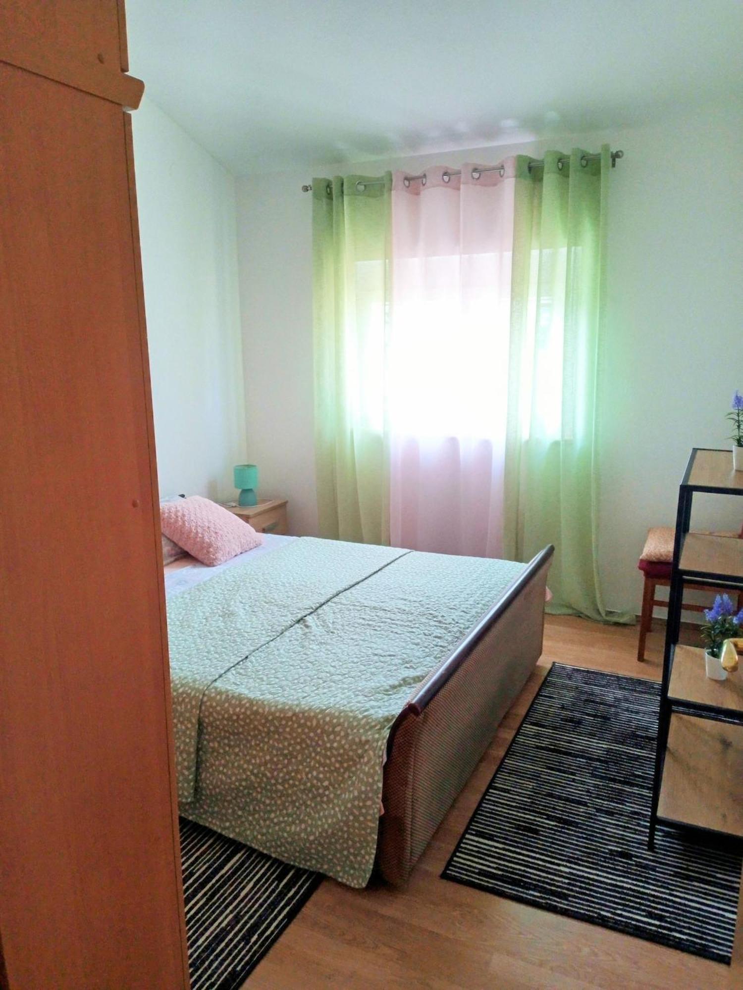 Apartmani Alma Póla Kültér fotó