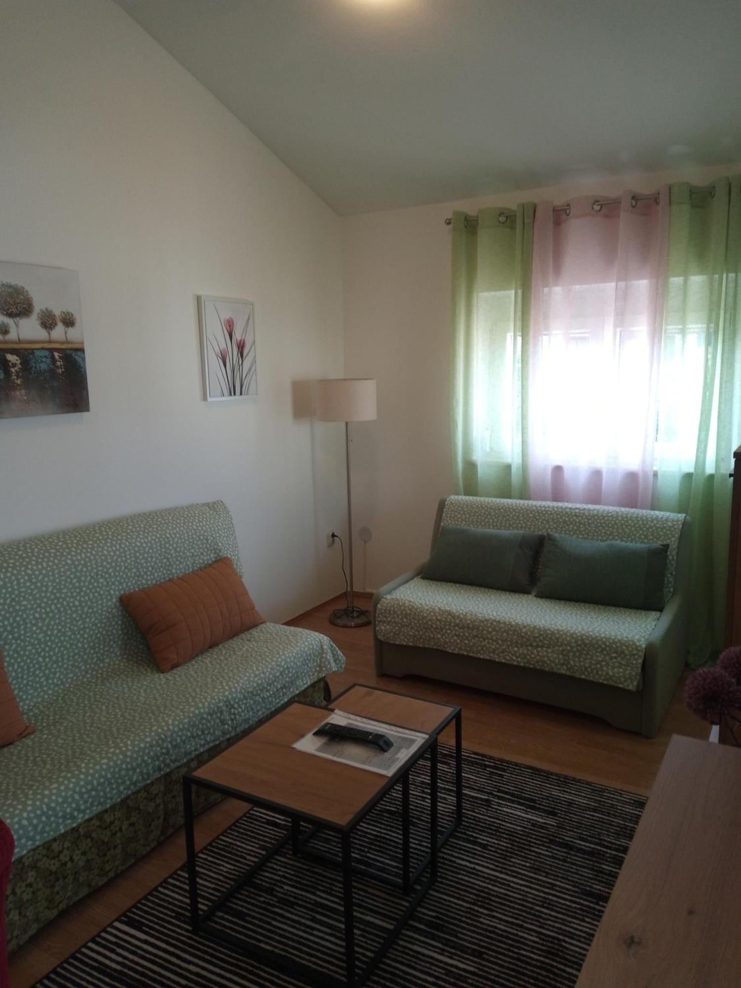Apartmani Alma Póla Kültér fotó